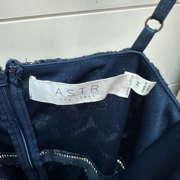 ASTR the Label Navy Lace Dress - Size M - Picture 7 of 9